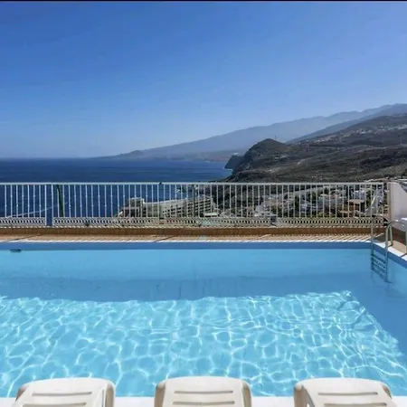 Pool&sea Views Apartament *